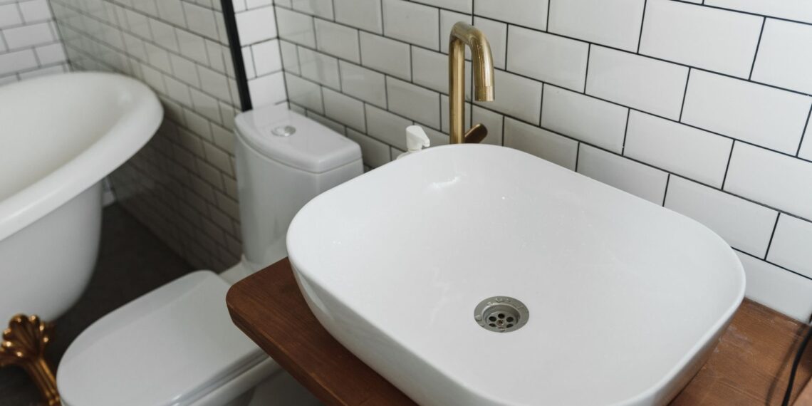 Badrenovierung: Sanitärtechnik und typische Reparaturen